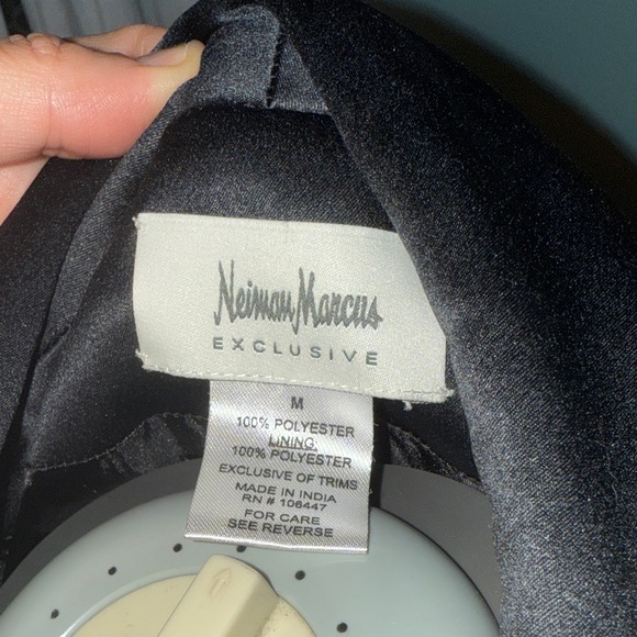 Neiman Marcus Monochrome Patterned Sequined Tuxedo Blazer - Picture 8 of 11